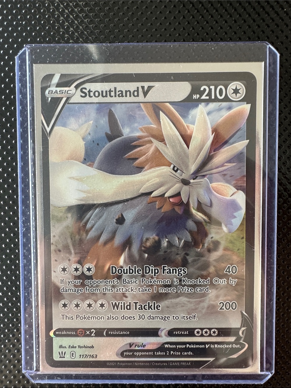 Stoutland V Collectible Card - Neutral Tones NM